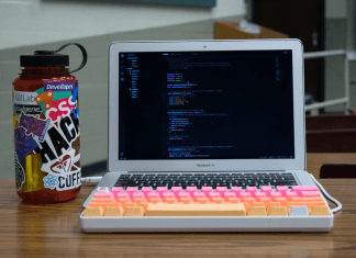 Recycling and Disposal Tips For Your Computer LHD ‘17 Productivity 01 photo by Paul Esch-Laurent ( pinjasaur) on Unsplash