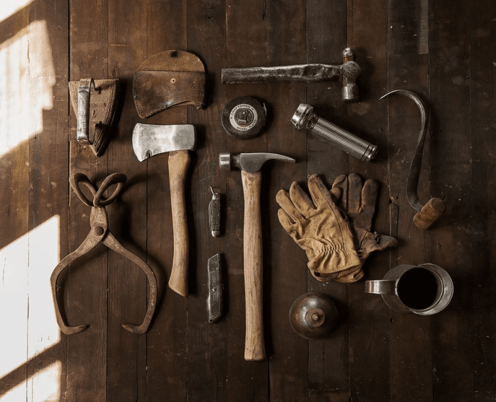 Screenshot_2019-04-24 Free Image on Pixabay - Tools, Diy, Do It Yourself, Hammer DIY Standing Desk