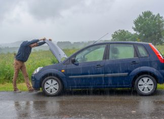 What to Do if Your Car Breaks Down in the Middle of Nowhere