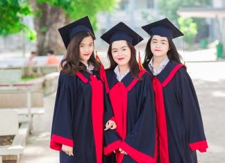 The actuality of essay writing services for Chinese students studying abroad