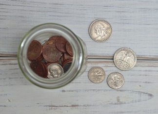 10 Useful Financial Tips for Young Adults