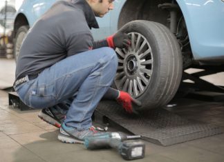 A Beginner’s Guide to Learn How to Fix Cars