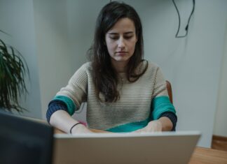 JavaScript – why is this language so universal?