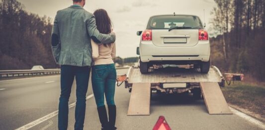 Why you should hire a car accident lawyer after a car crash?