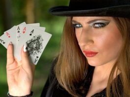 Why are so many people fond of playing online poker?