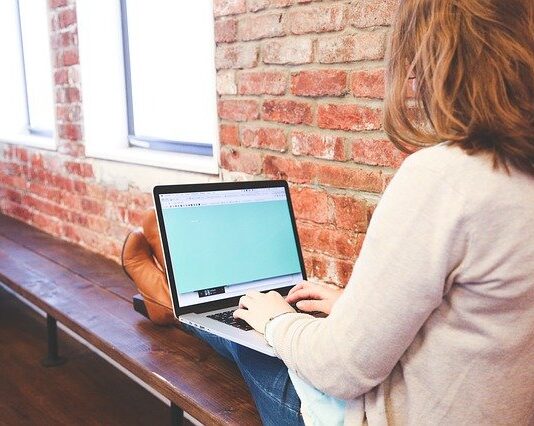 3 Offers to Help Encourage Work-Life Balance for Your Employees