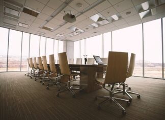 Factors To Consider Before Buying Office Furniture