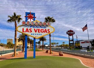 The Best Flat Fee MLS Companies in Nevada welcome to fabulous las vegas nevada signage