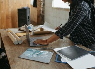 What is a Bid Bond and How It Helps Your Business?