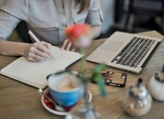 Quick Tips to Improve Your Writing Aptitudes