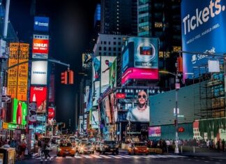 Why Outdoor Advertising Has Such a Big Impact in the American Marketing Industry