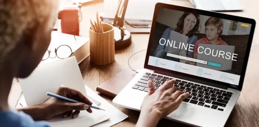 Essential Online Courses that Make Your Resume Stand Out to Recruiters