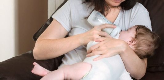 How to Choose Baby Food for an Infant With Allergies?