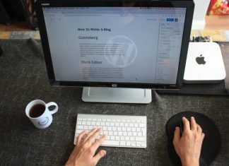 4 SEO Tips for Blog Posting turned-on monitor