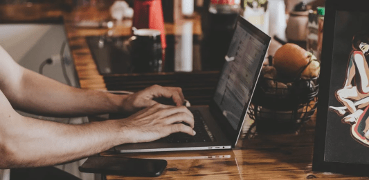 Advantages of Studying Computer Science