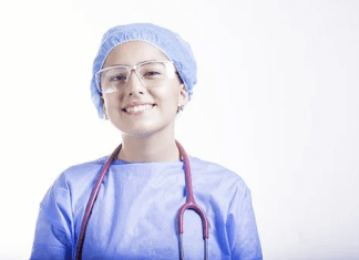 Want To Become A Nurse? Here Are 6 Useful Tips