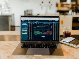 Investment Opportunities in 2022 turned-on MacBook Pro
