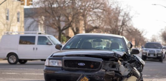 Unavoidable reasons to appoint a car accident attorney black Ford car