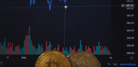 How Australia is becoming one of the best Destinations for Bitcoin Trading? blue and red line illustration