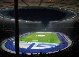 Blockchain Technology’s Rise in the Sports Wagering Sector soccer field