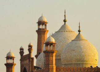 Best Places to Shop in Pakistan brown and white dome building