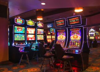 Playing Slots on Your Mobile – What Do You Need to Know? black and blue arcade game machine