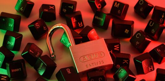 Guide: How To Install And Use A VPN red and black love lock