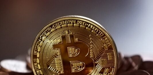 The Pros and Cons of Active Bitcoin Trading! bitcoin, money, decentralized