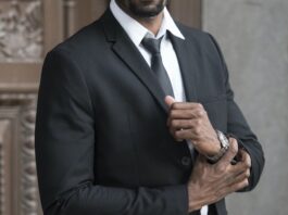 Discover the Secrets to Finding a Sugar Daddy in Real Life Man Wearing Black Notched Lapel Blazer