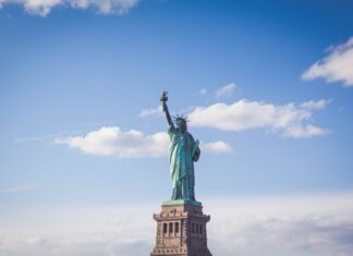 Unveiling the Key Moving Services for a Seamless Transition to the USA Statue of Liberty, New York under white and blue cloudy skies