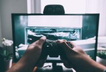 How Has the Gaming Industry Revolutionized with the Advancement of Technology?