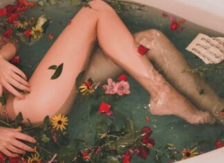 How Do I Use CelluAid Products for the Best Results bathtub with water and flowers