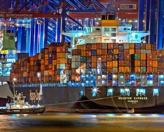 Weather-Related Factors Affecting Oil Trading White Water Boat
