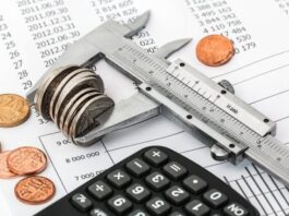 To Acheive Being Truly Debt-Free, Avoid These Mistakes savings, budget, investment