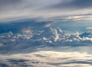 How Does Photo Editing Software Handle High-Resolution Images? clouds, nature, sky