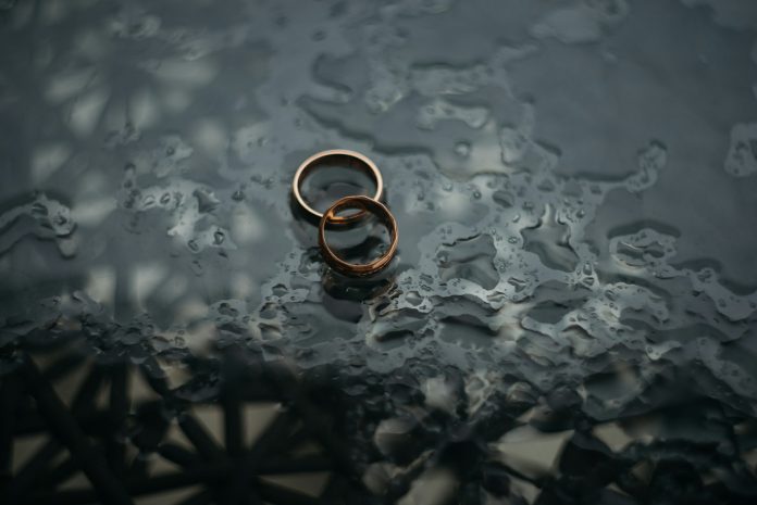 Photo by Zoriana Stakhniv two bronze-colored rings