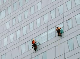 Los Angeles Workers’ Rights After An On The Job Injury a few men climbing a building