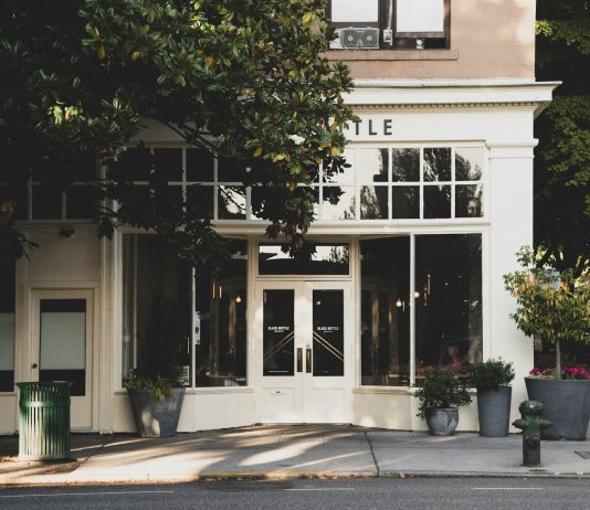 What Atlanta Businesses Gain From Replacing Outdated Storefront Windows closed door