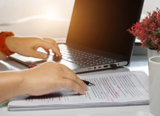 How AI Summarizers Handle Long-Form Content and Technical Texts